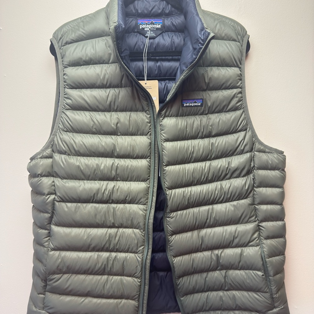 Patagonia Men's Green Quilted Vest